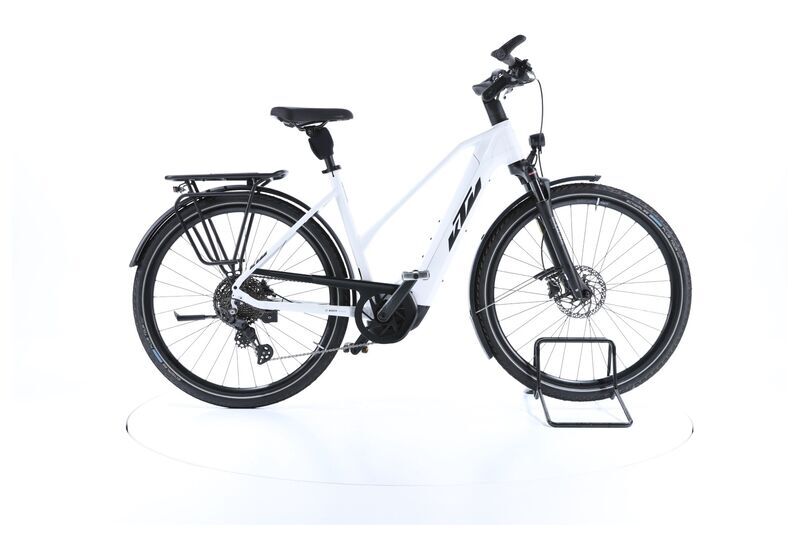 KTM Cento 10 (2022) | Trapez | weiß | 28" | 51 cm | M | 100 - 500 km 1