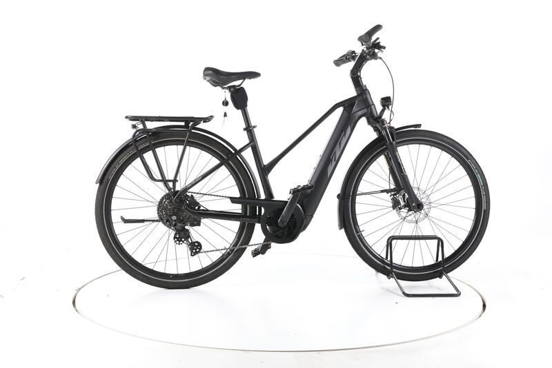 KTM Cento 10 2023 | černá | 28" | 46 cm | 500 - 3000 km, image 1 of 5