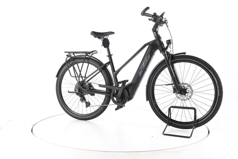 KTM Cento 10 2023 | černá | 28" | 46 cm | 500 - 3000 km, image 2 of 5