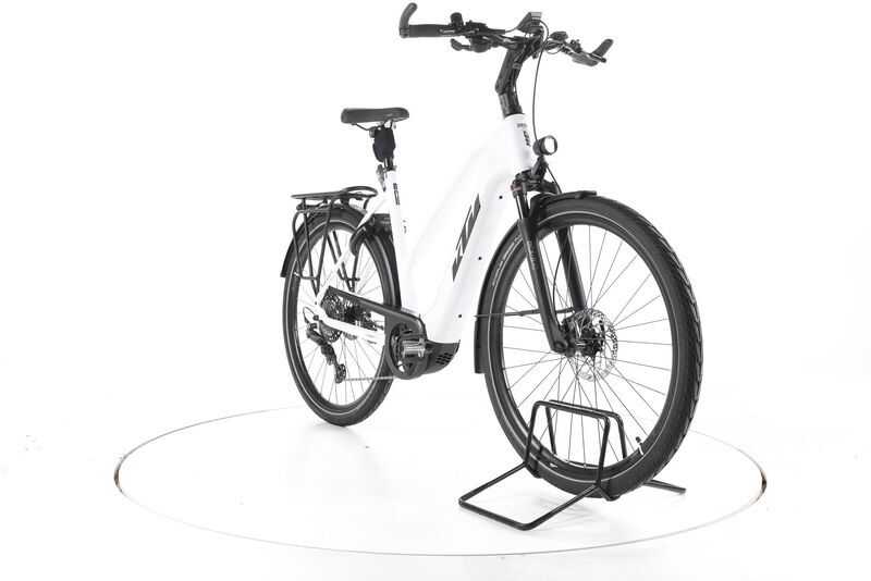 KTM Cento 10 Plus 2022 | white | 28" | 56 cm | < 500 km, image 3 of 5