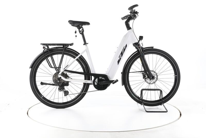 KTM Cento 10 Plus 2023 | branco | 28" | 51 cm | 500 - 3000 km, image 1 of 5