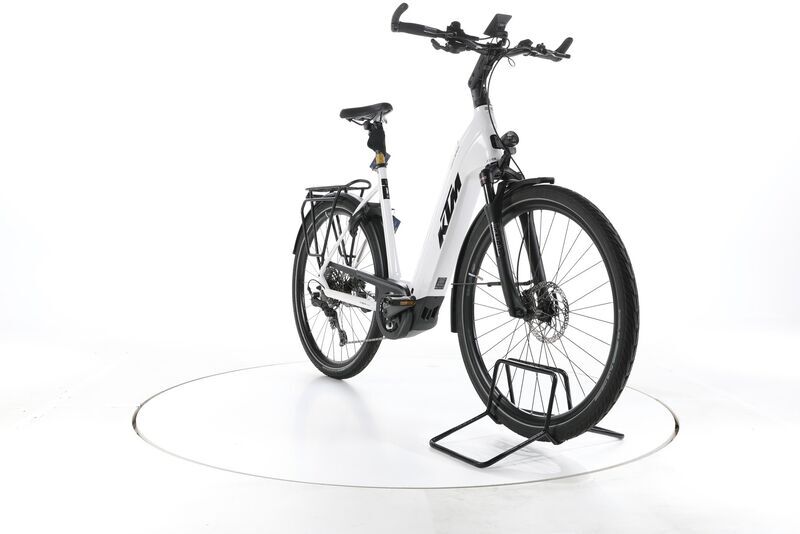 KTM Cento 10 Plus 2025 | white | 28" | 56 cm | < 500 km, image 3 of 5