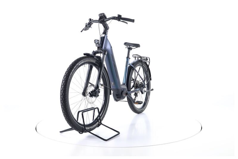 KTM Macina Gran P610 (2022) | Low Entry | violet/blue | 29" | 43 cm | < 100 km 3