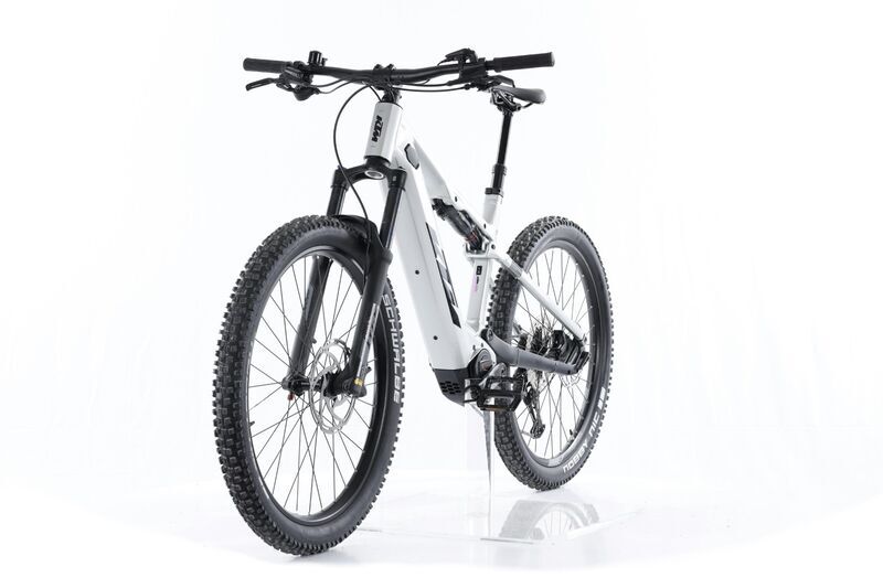 KTM Macina Lycan 772 (2023) | Diamant | silber | 27.5" | 48 cm | 500 - 3000 km | Tektro Orion | SR Suntour XCR 34 5