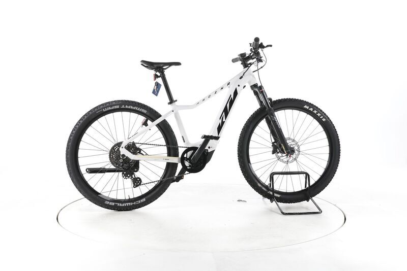 KTM Macina Race 571 2022 | biały | 27,5" | 38 cm | > 3000 km, image 1 of 5