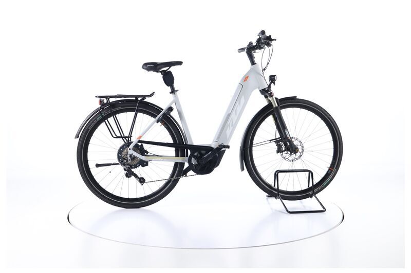 KTM Macina Style 620 (2020) | Tiefeinsteiger | hellgrau | 28" | 51 cm | 2000 - 3000 km 1