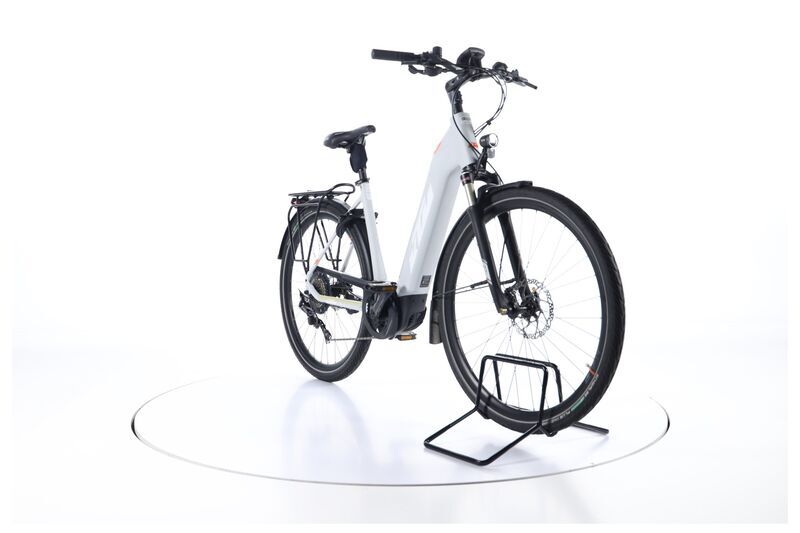 KTM Macina Style 620 (2020) | Low Entry | light grey | 28" | 51 cm | 2000 - 3000 km 3