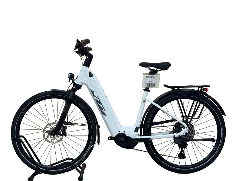 KTM Macina Style 720 2023 | white | 28" | S | 500 - 3000 km 1