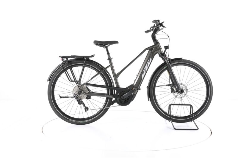 KTM Macina Style 740 (2024) | Trapezformet | sølv | 28" | 56 cm | < 500 km, image 1 of 5