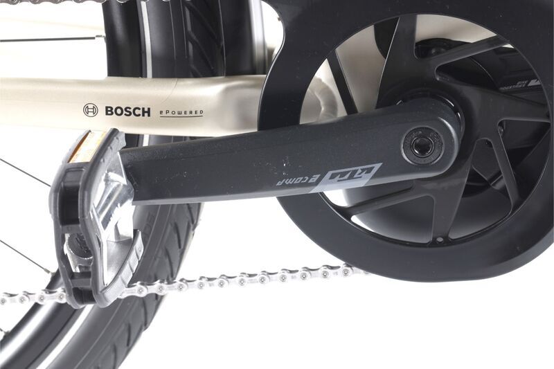 KTM Macina Style 740 (2024) | Lågt inträde | guld | 28" | 43 cm | XS | < 100 km | SR Suntour NCX32-D Air LO | Shimano Cues 3