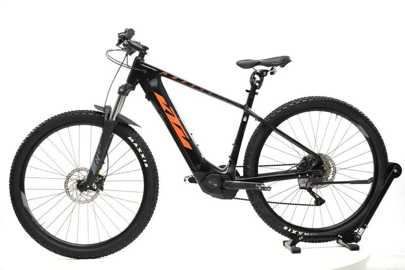 KTM Macina Team 693 (2022) | Diamant | schwarz | 29" | 48 cm | 500 - 1000 km 5
