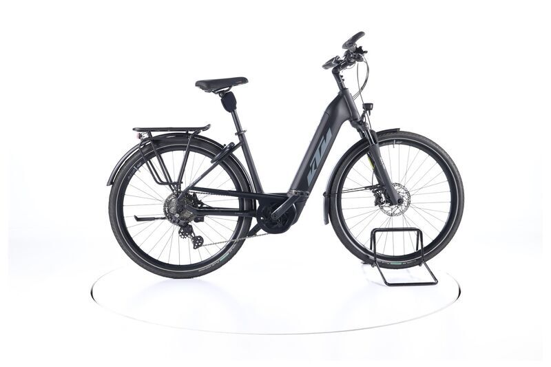 KTM Macina Tour CX 610 (2022) | Tiefeinsteiger | schwarz matt | 28" | 46 cm | 100 - 500 km 1