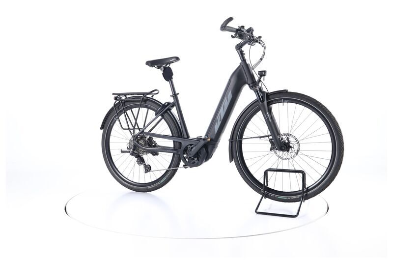 KTM Macina Tour CX 610 (2022) | Tiefeinsteiger | schwarz matt | 28" | 46 cm | 100 - 500 km 2