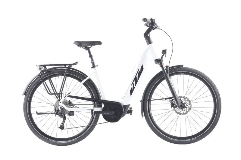 KTM Macina Tour P500 LTD64 (2024) | Tiefeinsteiger | weiß | 28" | 43 cm | < 500 km 1