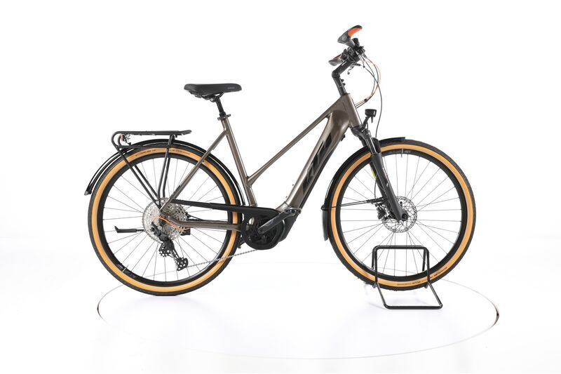 KTM Macina Ultimate Pro (2022) | Trapez | braun | 28" | 56 cm | L | < 100 km 1