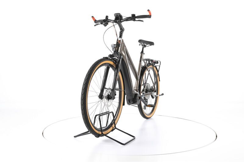 KTM Macina Ultimate Pro (2022) | Trapez | braun | 28" | 56 cm | L | < 100 km 5