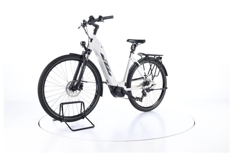 KTM Zeg Cento 11 Plus (2021) | Low Entry | white matte | 28" | 51 cm | 2000 - 3000 km 5