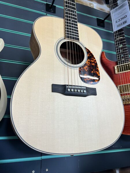 Larrivee Limited Edition OM-03 Bhilwara Satin Natural 2023 Orchestra Model Acoustic | Satin Natural, image 3 of 5
