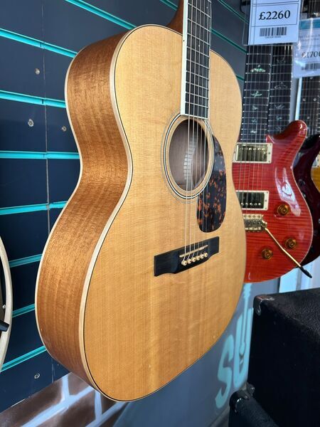 Larrivee OM-02 Satin Natural 2013 Electro-Acoustic Guitar | Satin Natural, image 3 of 5