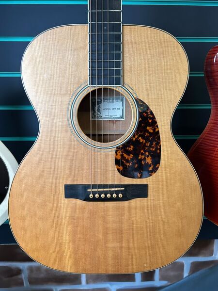 Larrivee OM-02 Satin Natural 2013 Electro-Acoustic Guitar | Satin Natural, image 4 of 5