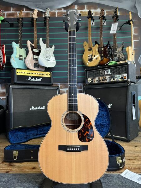 Larrivee OM-02 Satin Natural USA Acoustic Guitar | Satin Natural, image 1 of 5
