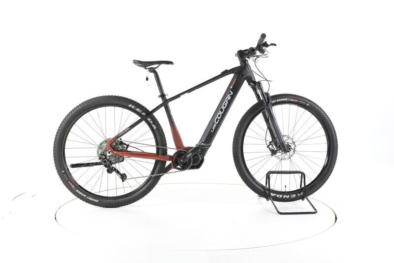 Lee Cougan E-Edge 2022 | černá | 29" | M | 500 - 3000 km, image 1 of 5