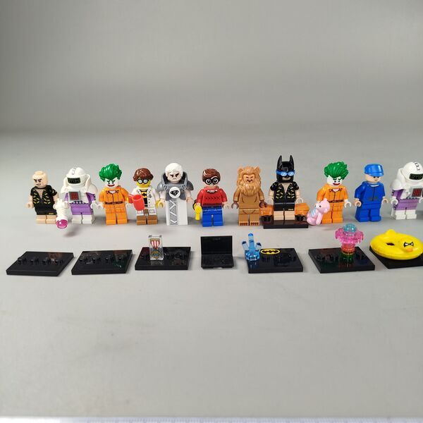 LEGO Bundle Batman Movie 13x minifigures | multicolored, image 2 of 3