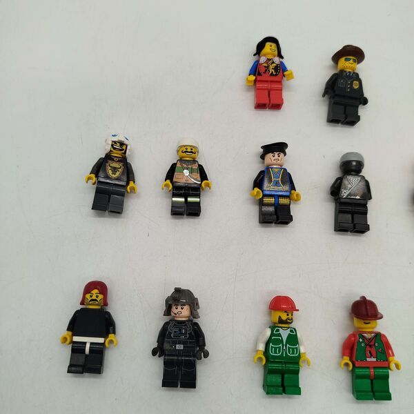 LEGO Bundle City StarWars pirates 14x figures | multicolored, image 1 of 2