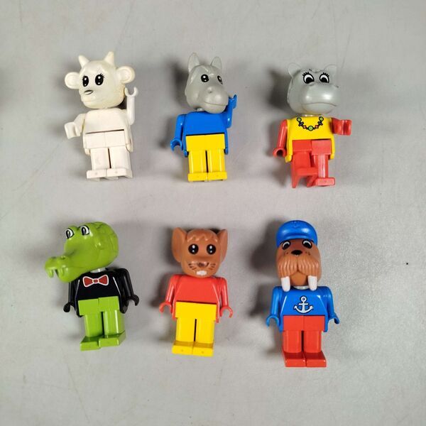 LEGO Bundle DUPLO 12x Tierfigurene | mehrfarbig, image 2 of 3