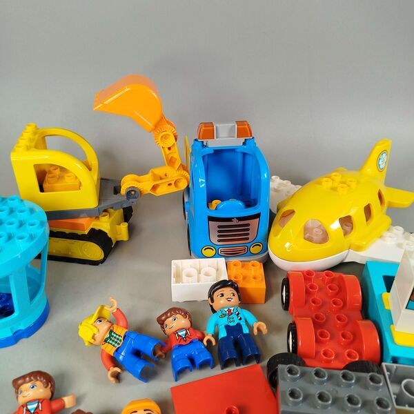 LEGO Bundle DUPLO Flughafen 10871 airplane, excavator & LKWe | multicolored, image 2 of 2