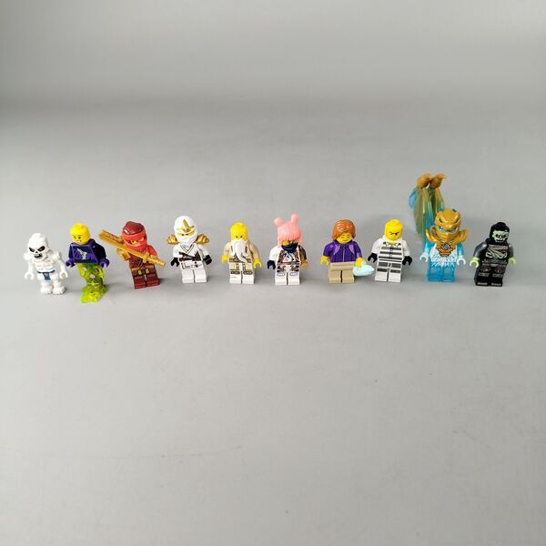 LEGO Bundle Ninjago & City Set von 10 Minifiguren | mehrfarbig, image 3 of 4