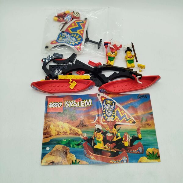 LEGO Bundle System 6256 5906 Set von 2 Figuren & Bootee | multicolored, image 1 of 2