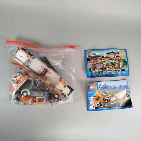 LEGO City 7686 Schwertransport mit Helikopter | mehrfarbig 3