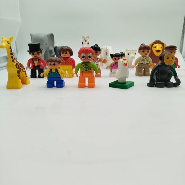 LEGO Duplo Bundle animals & people set von 23 figures | multicolored, image 2 of 3