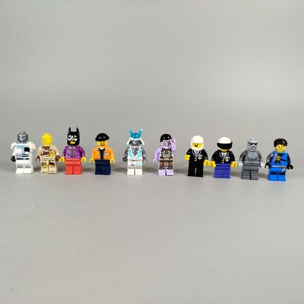 LEGO Minifiguren Set von 10 Figuren | mehrfarbig 1