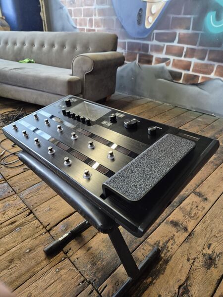 Line 6 Helix Floor Multi Effects Guitar Processor | Original, image 4 of 5