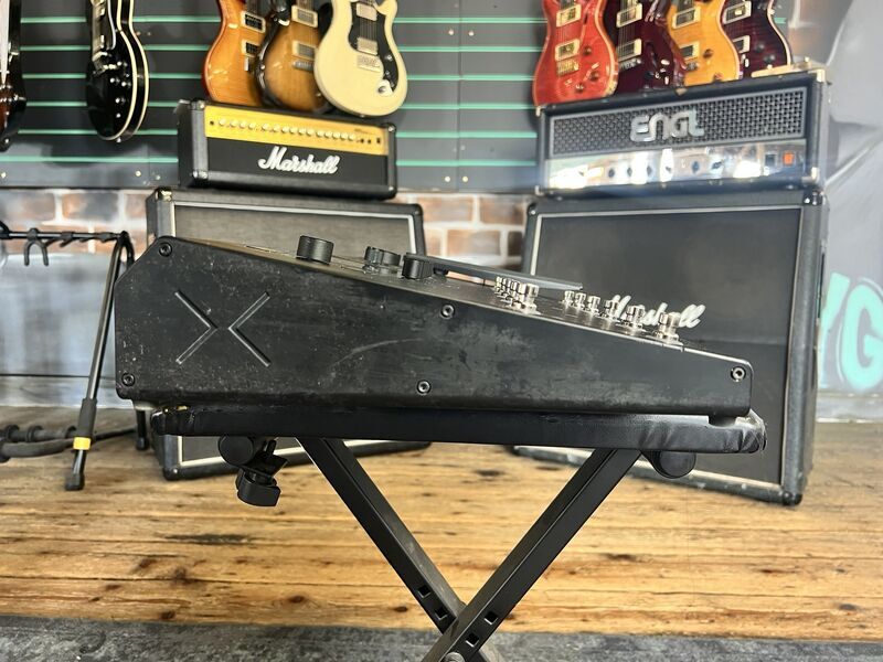 Line 6 Helix LT Guitar Multi Effects & Modelling Processor | Original, image 3 of 5