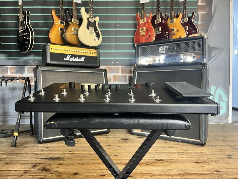 Line 6 Helix LT Guitar Multi Effects & Modelling Processor | Original, image 4 of 5