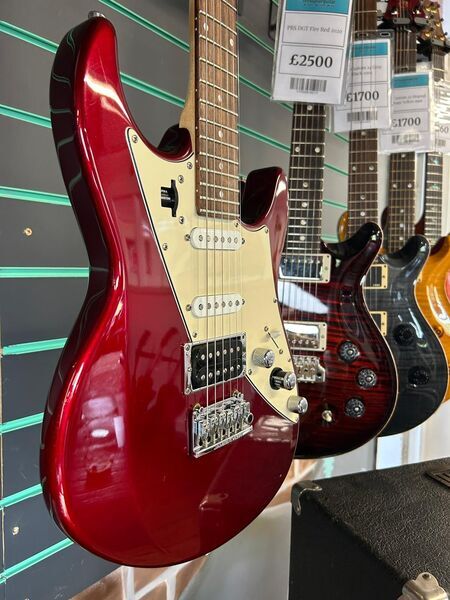 Line 6 Variax JTV-69 Candy Apple Red 2012 Electric Guitar | Candy Red, image 3 of 5