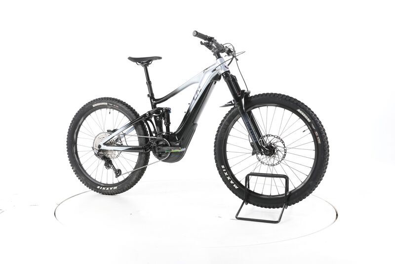 Liv Intrigue X E+3 2021 | black | 27,5" | XS | < 500 km, image 1 of 4