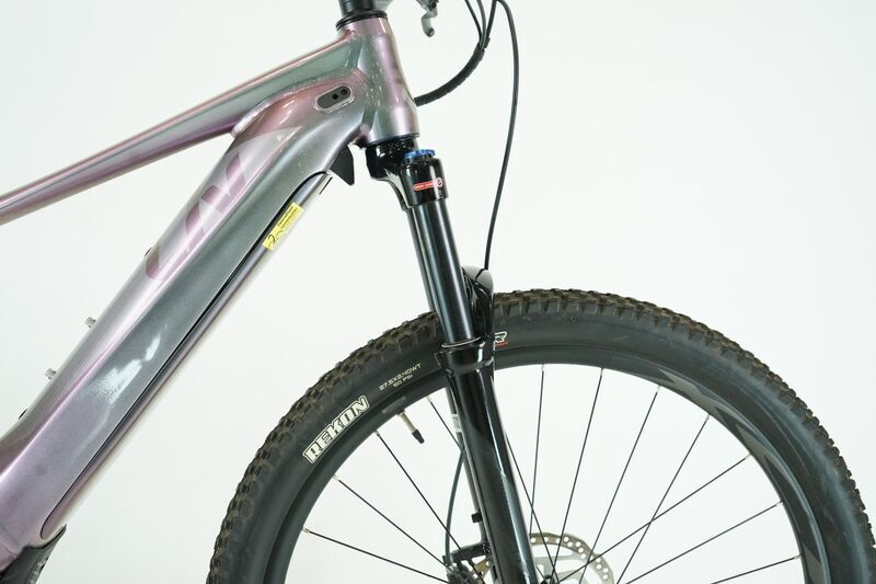 Liv Vall-E+ 2 (2023) | Diamond | silver | 27.5" | S | 100 - 500 km 3