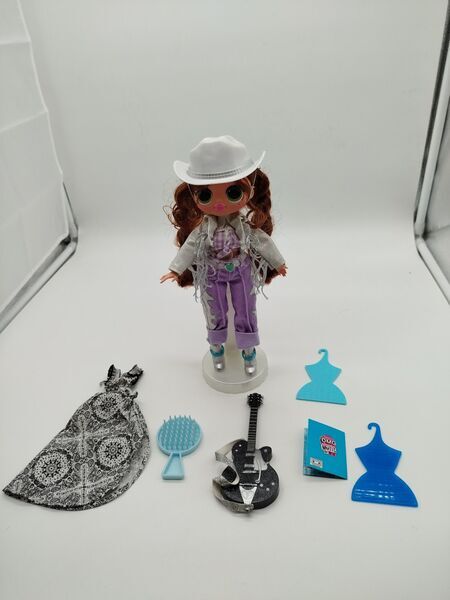 L.O.L. Surprise! O.M.G. Remix Lonestar + Class Prez Modepuppen mit Accessoires | mehrfarbig 1