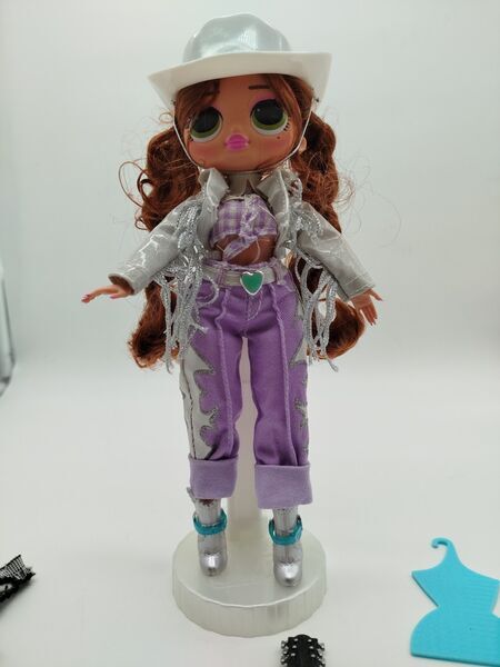 L.O.L. Surprise! O.M.G. Remix Lonestar + Class Prez Modepuppen mit Accessoires | mehrfarbig 2