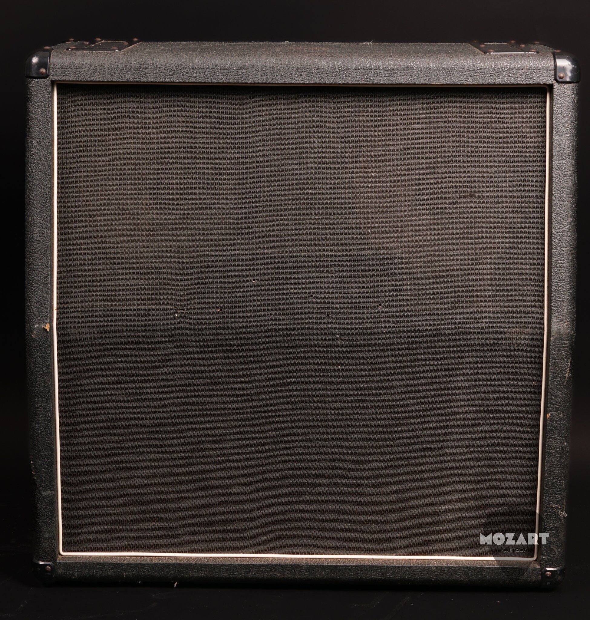 Marshall 1960A Lead UK – jaren 80 | Celestion G12T-75 | zwart