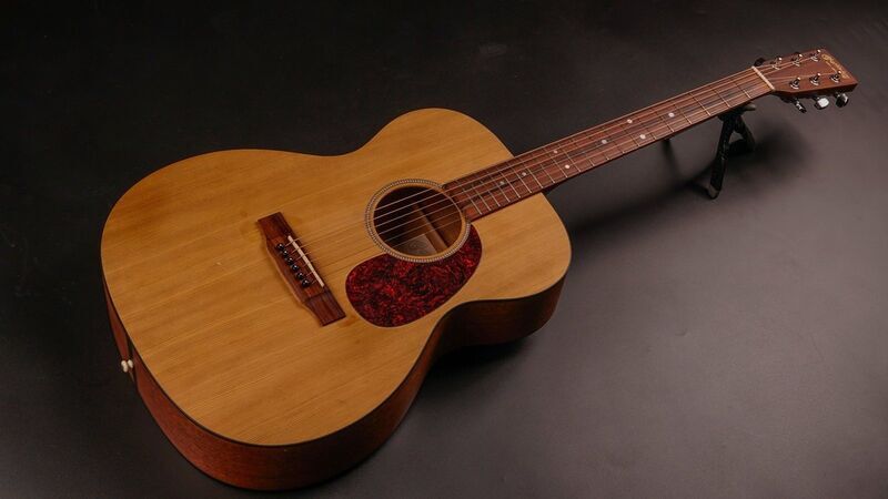 Martin 000M USA 2005 Natural Acoustic Guitar w/OHSC | Natural, image 1 of 5