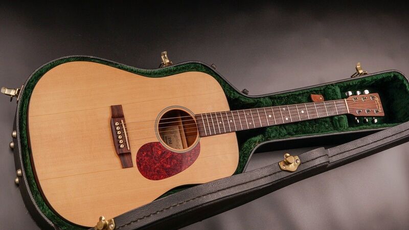 Martin DM Dreadnought mahagoni USA Nazareth + Case | mahagoni, image 2 of 5