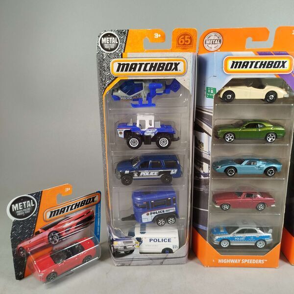 Matchbox Bundle Police Highway Speeders City Adventure II Set von 18 Modellautose | mehrfarbig, image 3 of 3