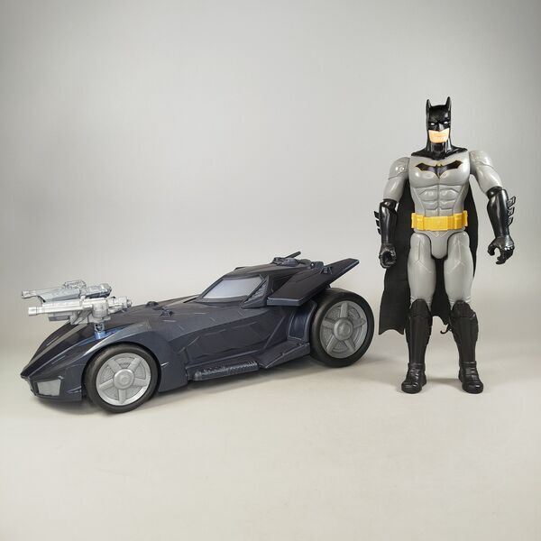Mattel Bundle Batman Set von 2 Actionfigur & Batmobile mit Waffene | mehrfarbig, image 1 of 5