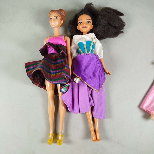Mattel Bundle Disney Barbie Mulan Esmeralda Shank Yesss 4x Modepuppene | mehrfarbig, image 2 of 3