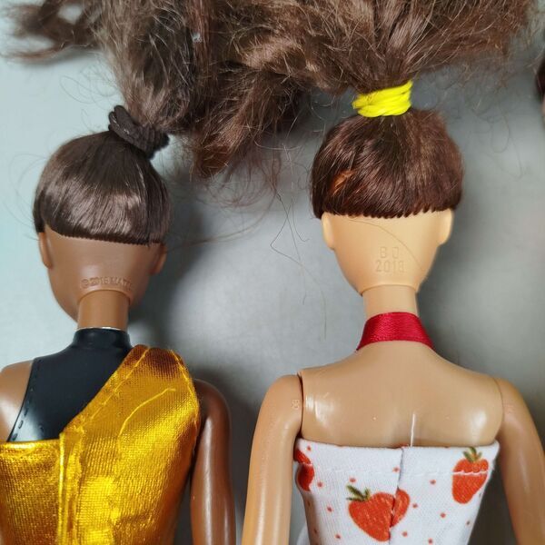 Mattel Bundle Modepuppen 4x Figuren & Zubehöre | mehrfarbig, image 2 of 2